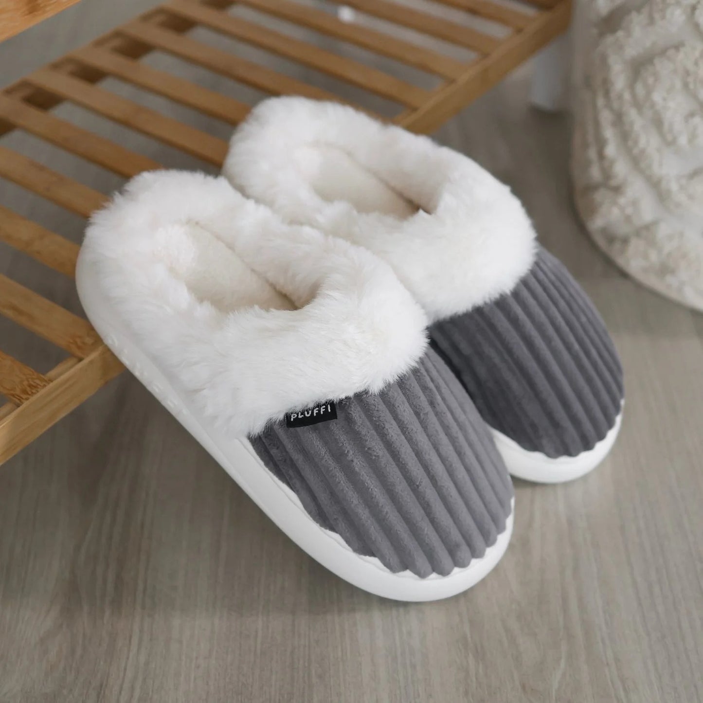 Velune™ Pluffi Slides